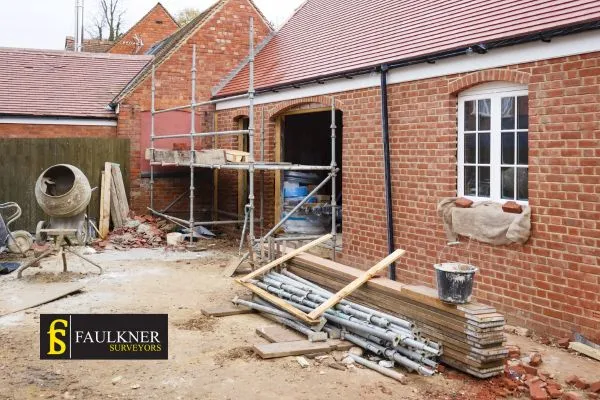 What is the minimum distance between 2 houses? 2 Distance Between Two Houses : Party Wall Surveyors Colchester